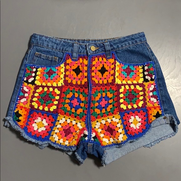 shorts de crochê