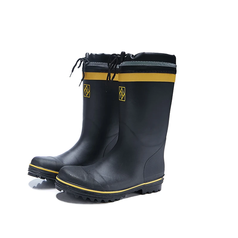 Sturdy and Stylish: Men’s Hunter Rain Boots