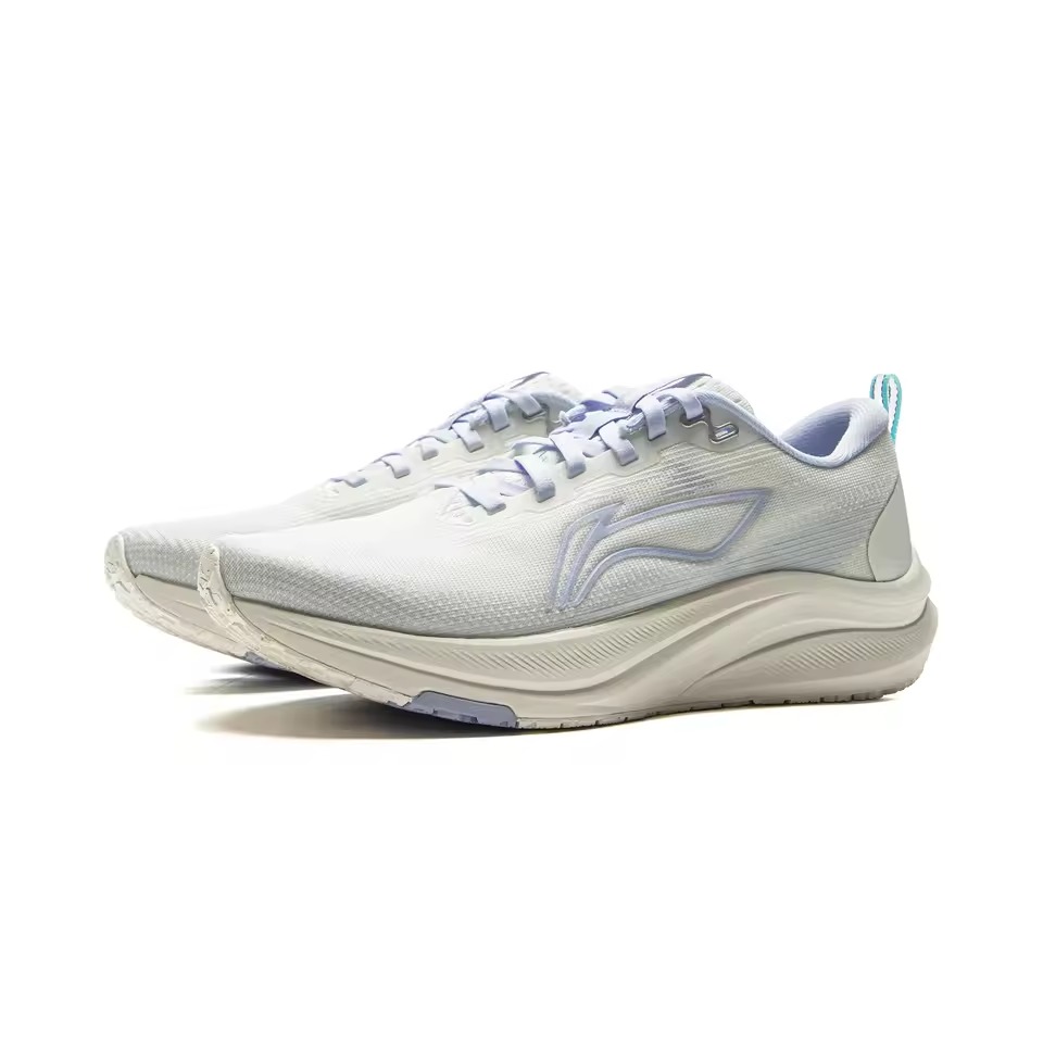 mens white running shoes